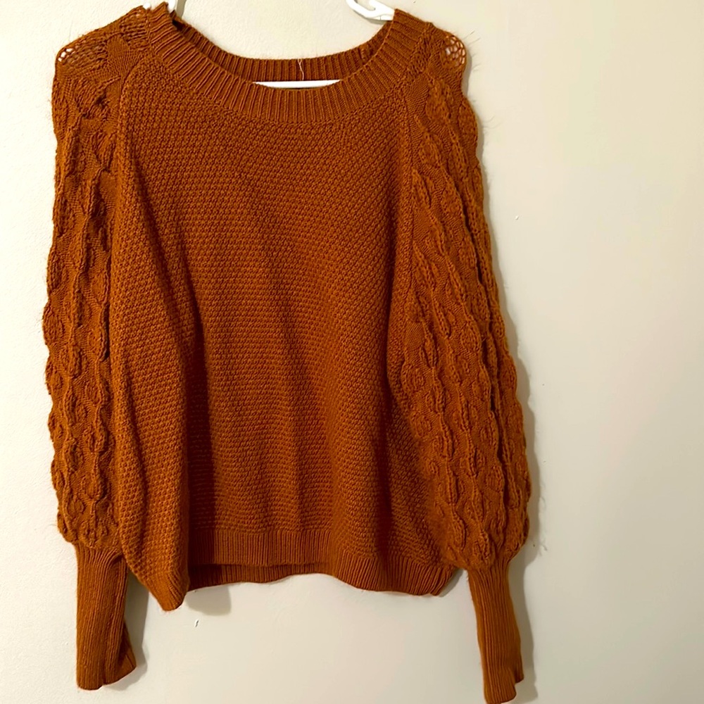 Bubble sleeve sweater